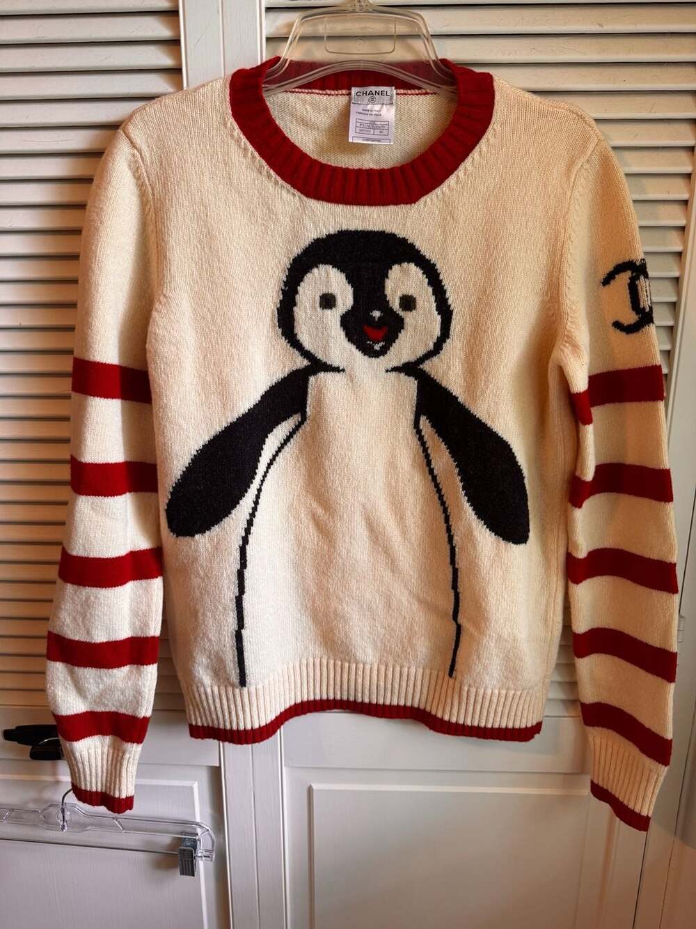 Chanel 07A 2007 Penguin Intarsia Wool Sweater CC Logo Size 40 Vintage Karl Lager